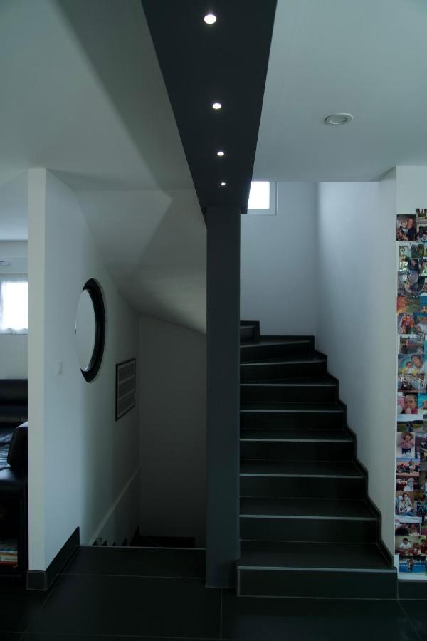B&B Chez L'Habitant Chambre Privative Sur La Route Des Vins Tv Parking Box Velo Issenheim Buitenkant foto